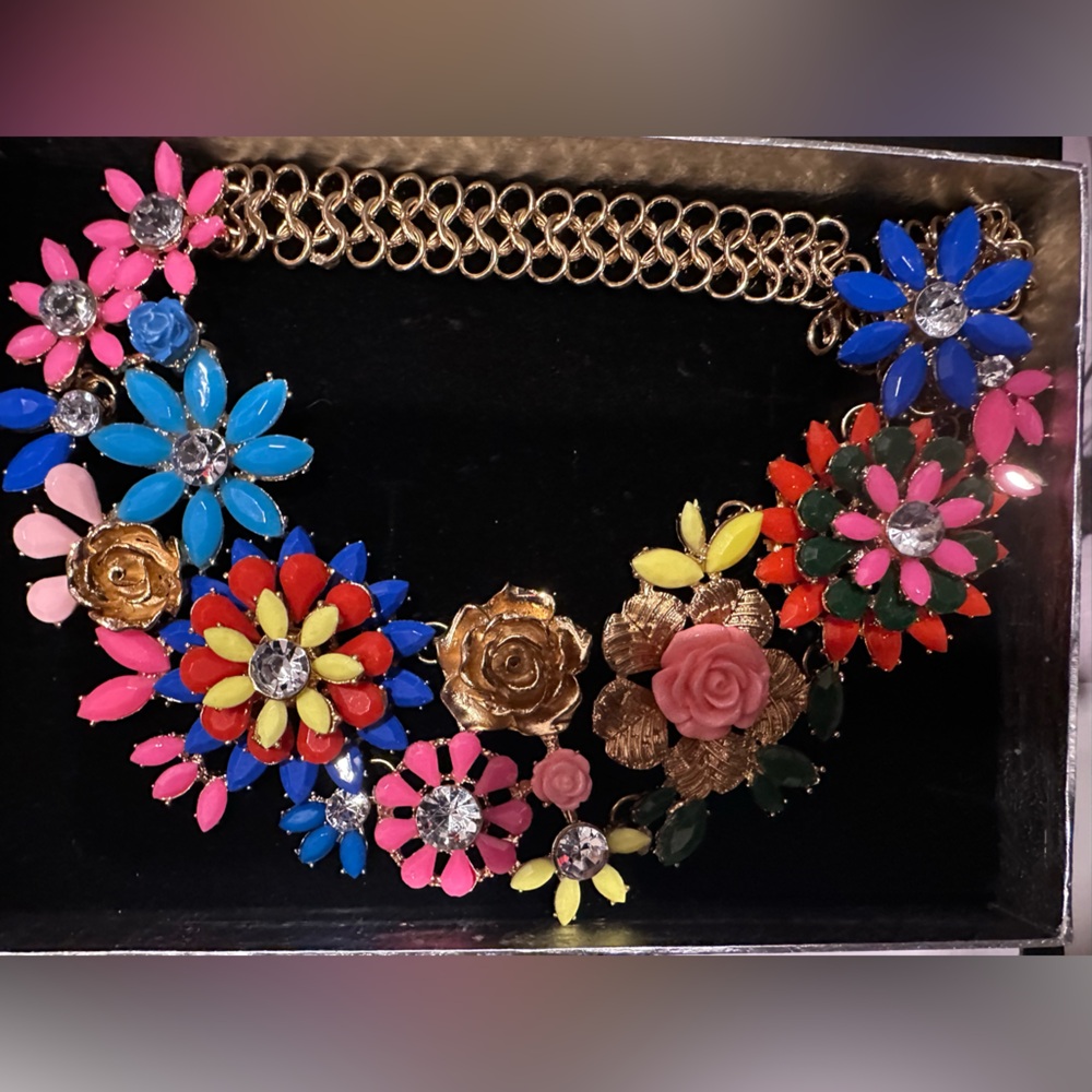 Vibrant Floral Necklace with Gold Chain - Picture 3 of 3